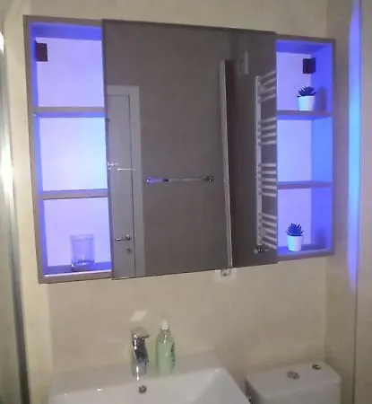 Lux 10 Center, Free Parking Apartman *