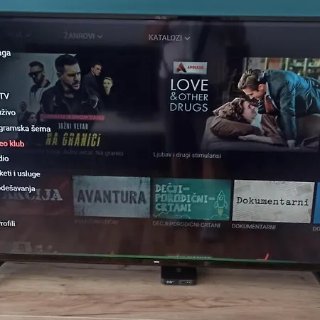 Lux 10 Center, Free Parking *