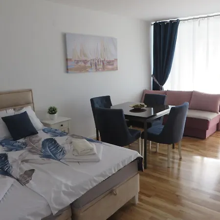 Apartment Lux 10 Center, Free Parking Nis